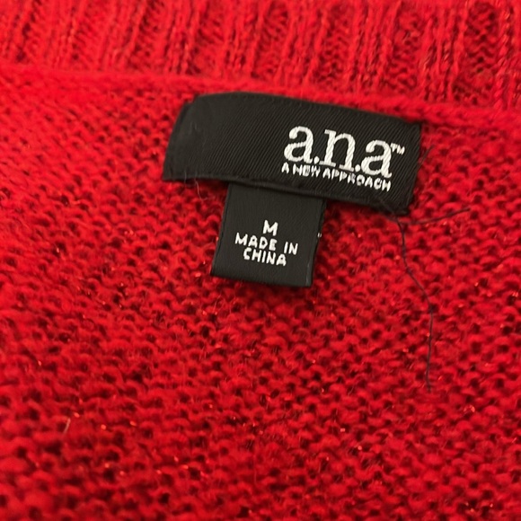 NWT Women’s  Anna red sweater, 3/4 sleeves sz med - Picture 4 of 5